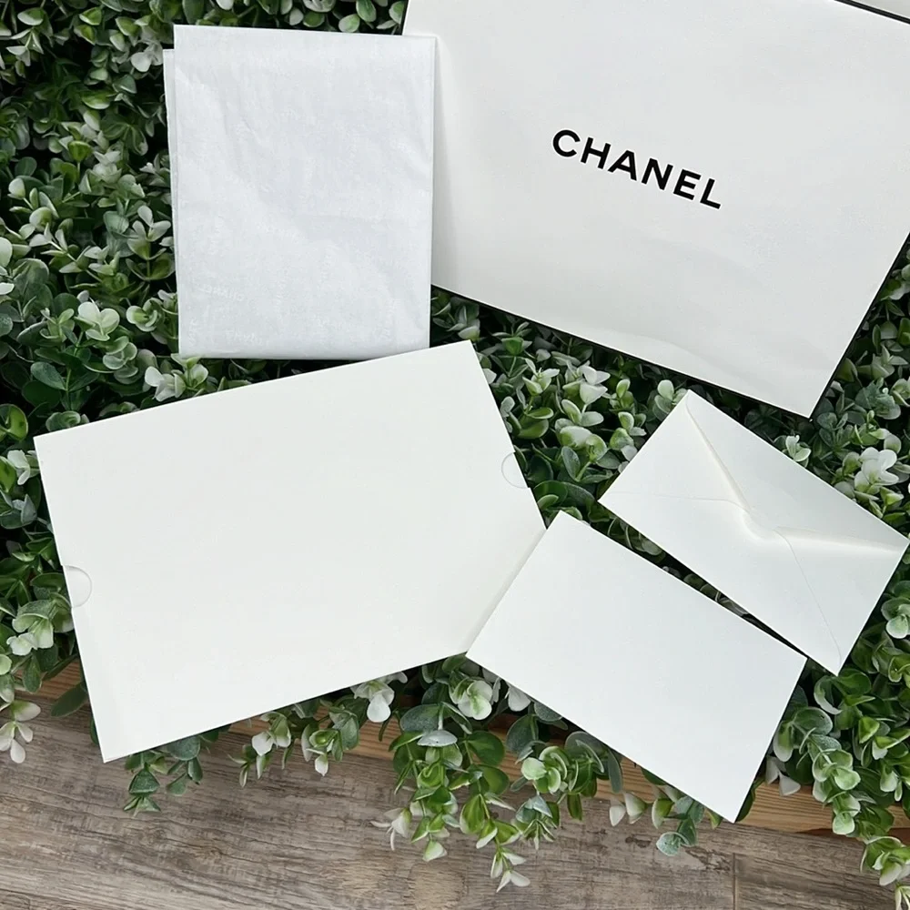 CHANEL Authentic White Shopping Bag Gift Set